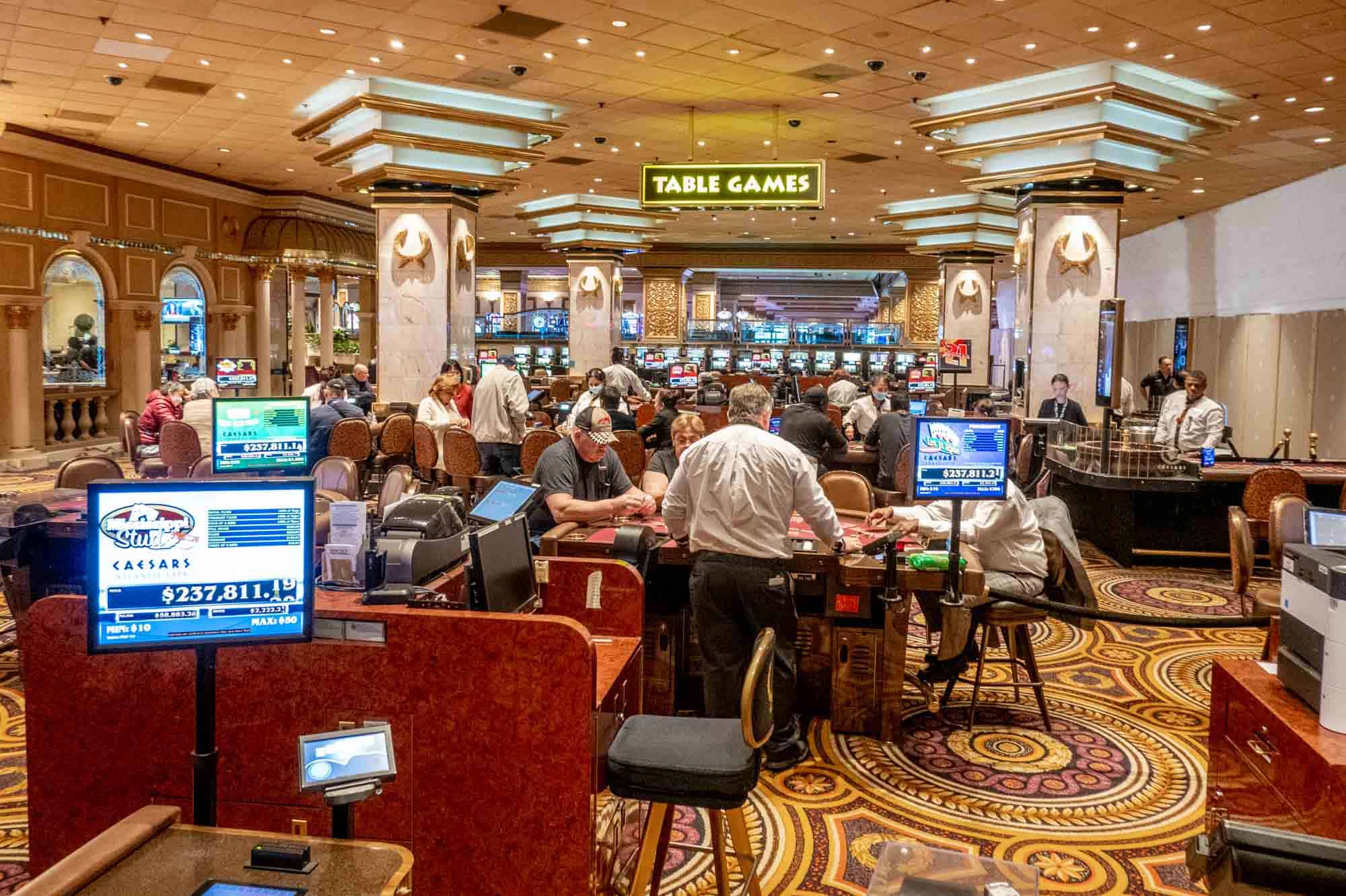 Canlı Casino Ses Estetiği: Oyun Deneyimini Optimize Etme